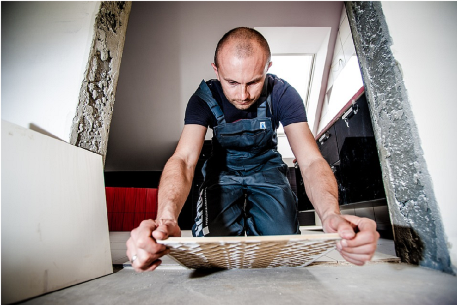 Top Things to do when planning to hire expert tiling services