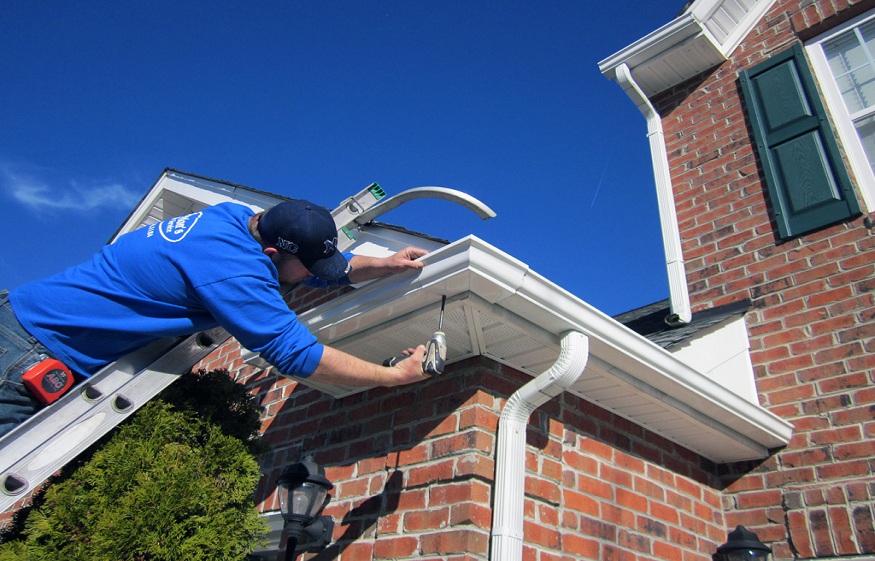 When to Hire Professionals for Gutter Installation - Best Home designs