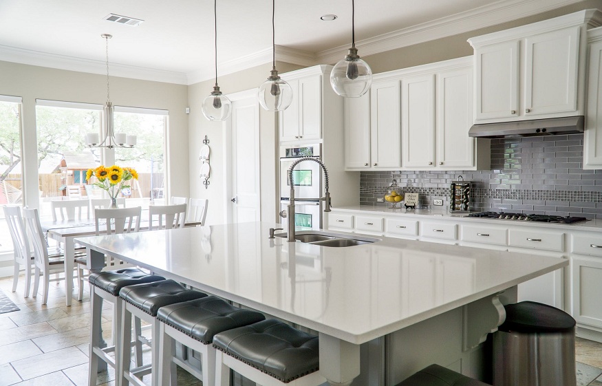 Bored With Your Current Kitchen Setup? Check Out These Renovation Tips