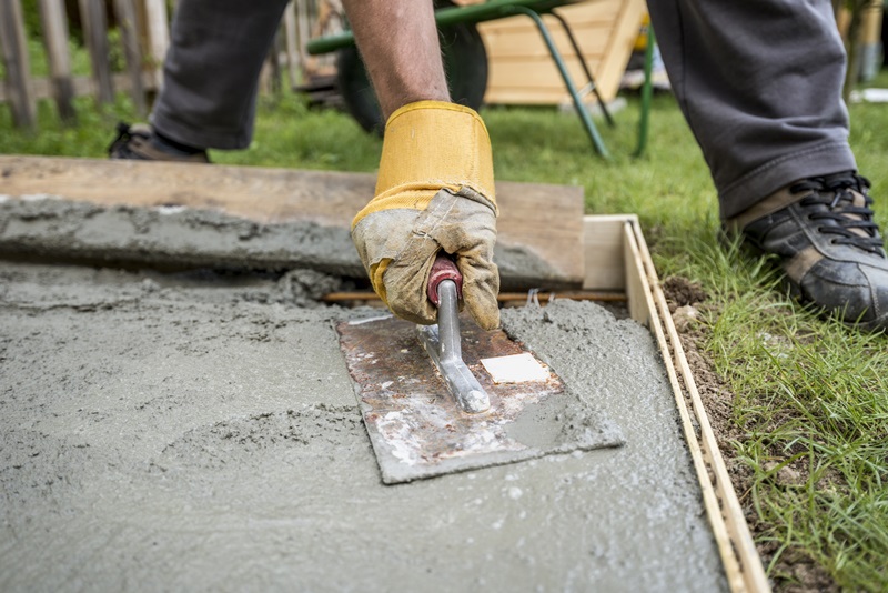 Building a Solid Foundation: How to Choose the Right Concrete Contractor in Denver