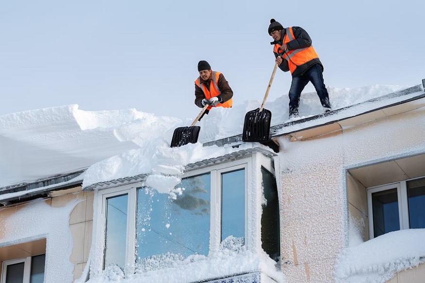 Top 5 Common Winter Roof Problems and How to Fix Them