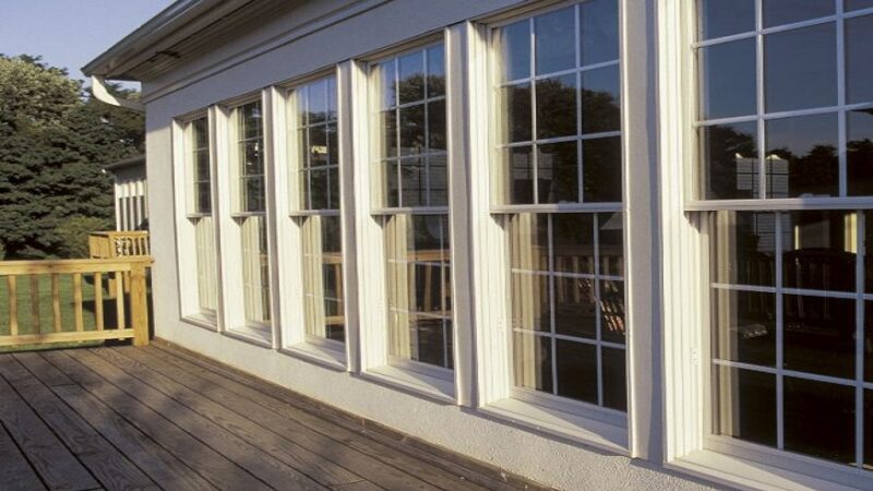 Comparing Glass Installers in Burley: Don’t Miss These Hiring Considerations