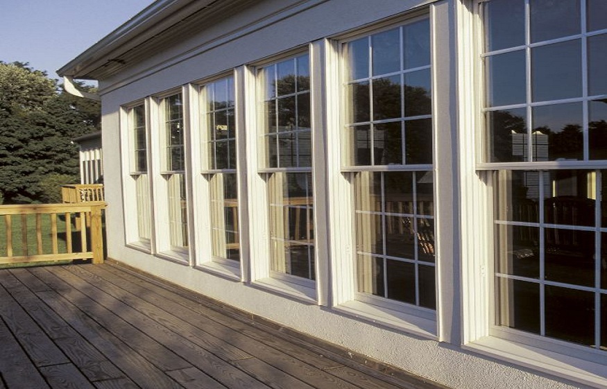 Comparing Glass Installers in Burley: Don’t Miss These Hiring Considerations