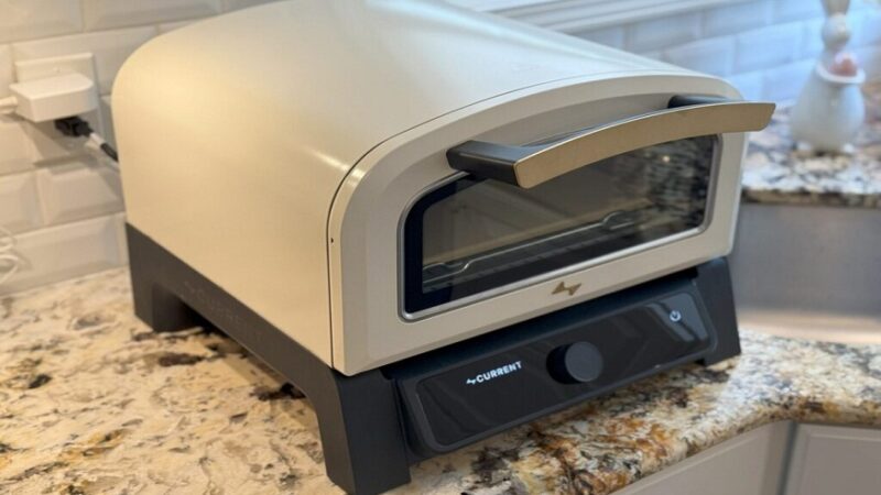 Elevating the Backyard Kitchen: Essential Features to Prioritize in a Smart Outdoor Oven